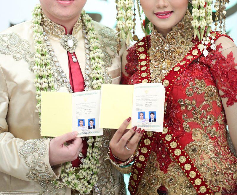 Detail Ukuran Foto Gandeng Nikah Kristen Nomer 36