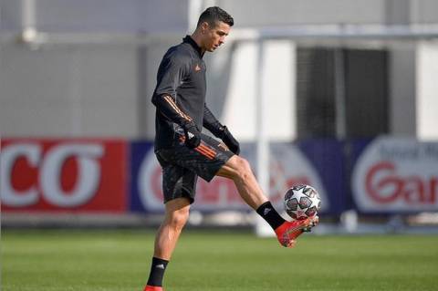 Detail Ukuran Sepatu Cristiano Ronaldo Nomer 11