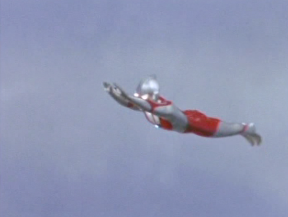 Detail Ultraman Terbang Nomer 8