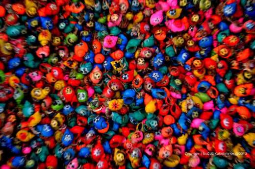 Detail Umang Umang Warna Warni Nomer 15