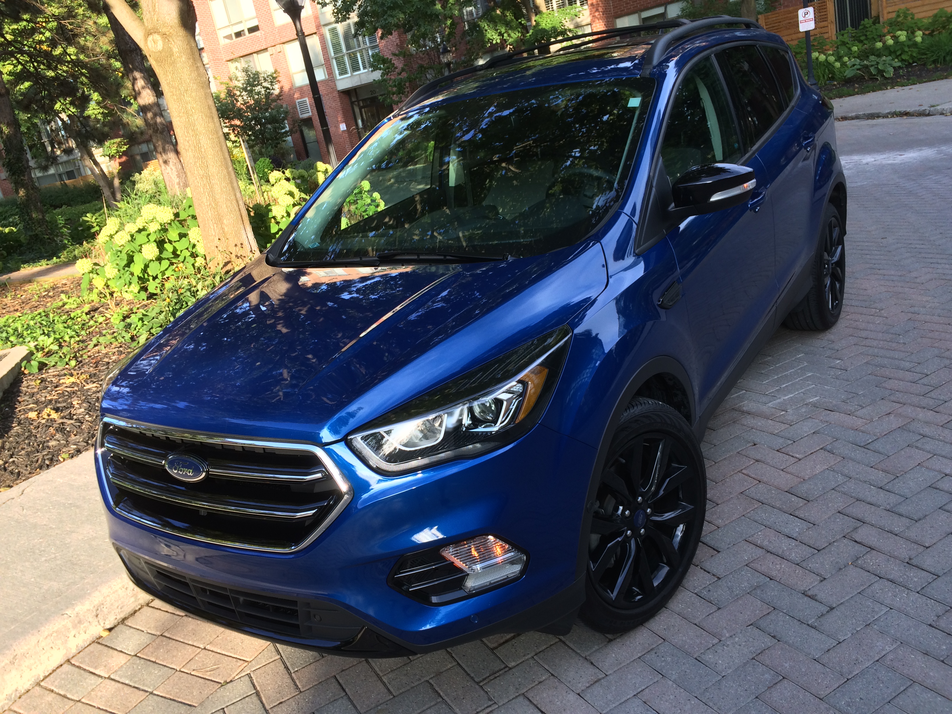 Detail 2018 Ford Escape Titanium Nomer 10