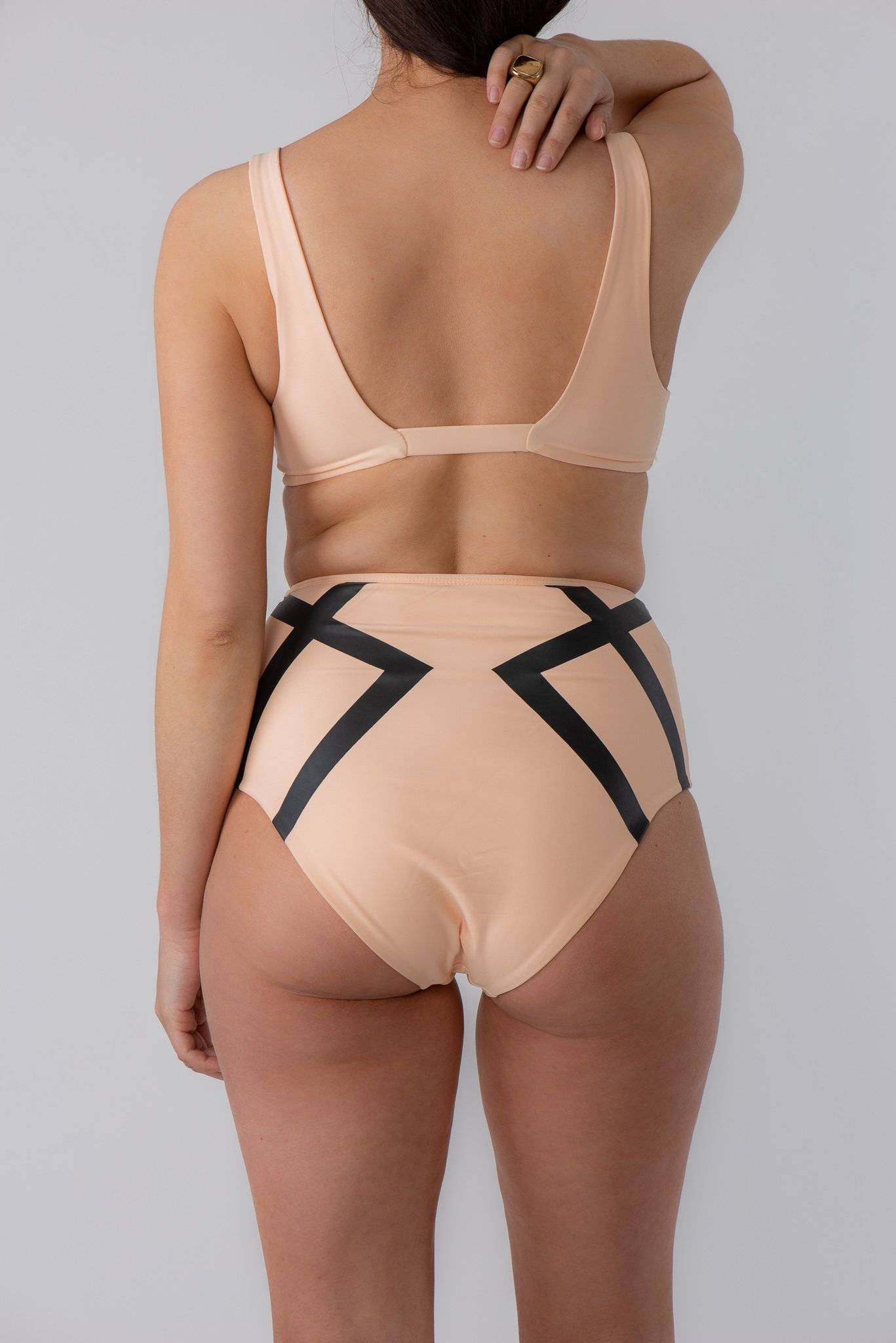 Detail Adele Bikini Nomer 38