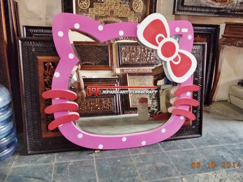 Detail Aksesoris Hello Kitty Untuk Kamar Nomer 16