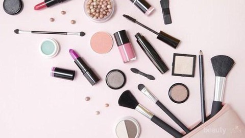 Detail Alat Alat Yang Digunakan Untuk Make Up Nomer 17