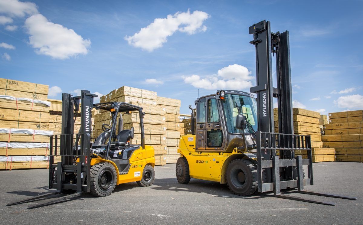 Detail Anda Adalah Seorang Tenaga Marketing Forklift Nomer 6