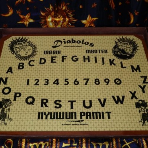Detail Apa Itu Papan Ouija Nomer 8
