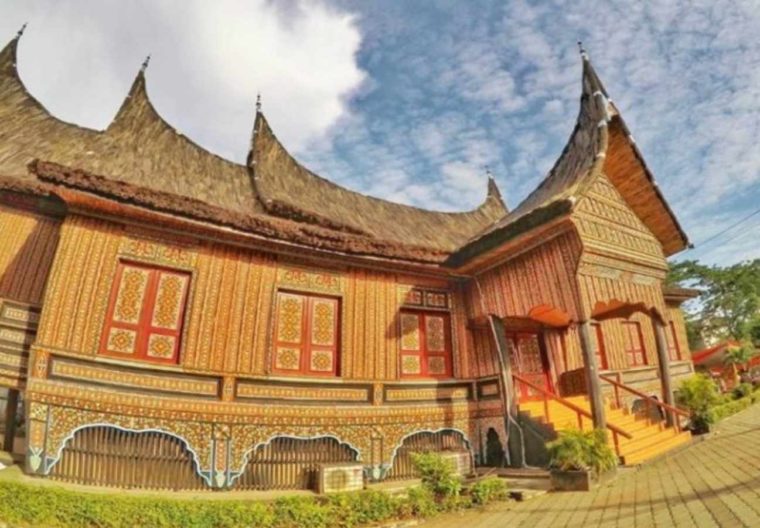 Detail Apa Keunikan Rumah Gadang Nomer 53