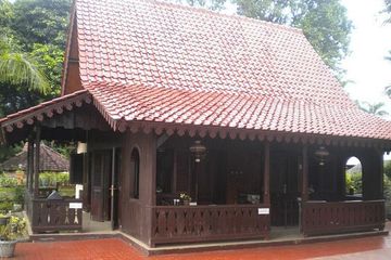 Detail Apa Nama Rumah Adat Jakarta Nomer 5