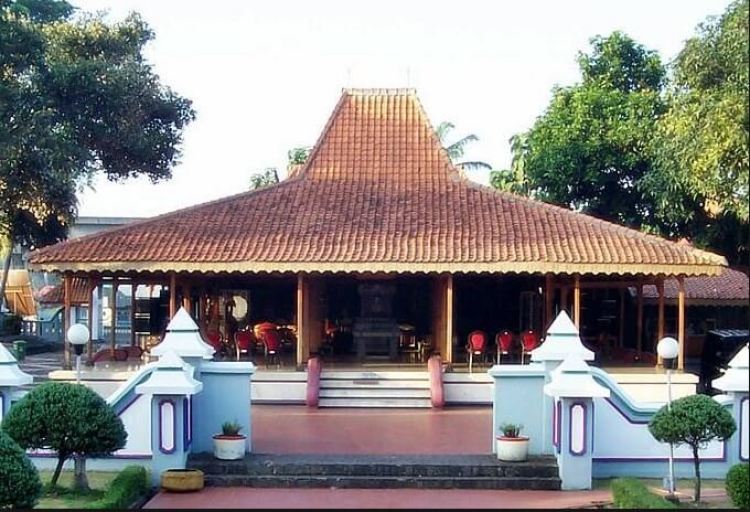 Detail Apa Nama Rumah Adat Madura Nomer 9