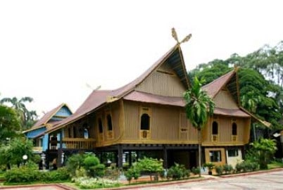 Detail Apa Nama Rumah Adat Riau Nomer 22