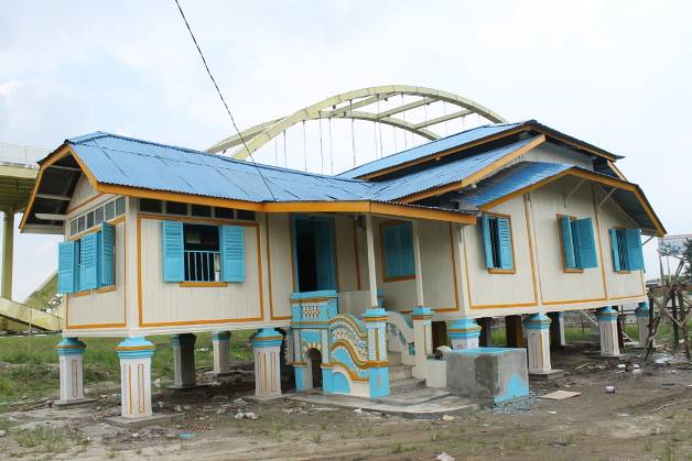 Detail Apa Nama Rumah Adat Riau Nomer 44