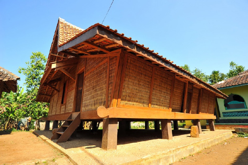 Detail Apa Nama Rumah Adat Suku Sunda Nomer 8