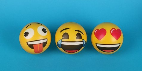 Detail Arti Emoticon Senyum Ada Love Nomer 23