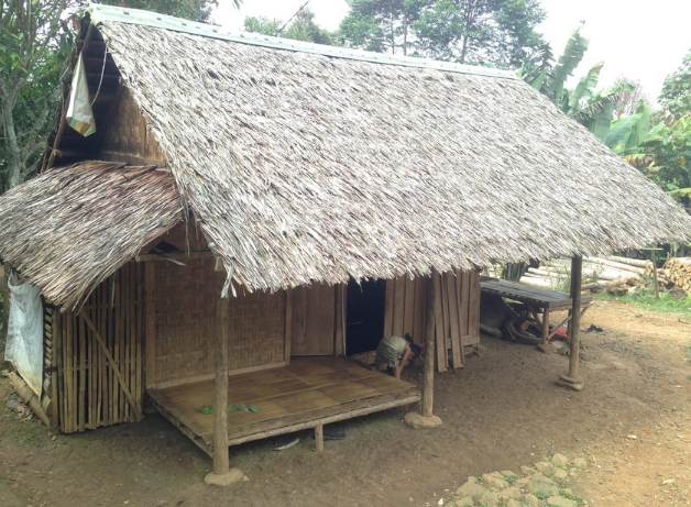 Atap Rumah Dari Daun Kelapa - KibrisPDR