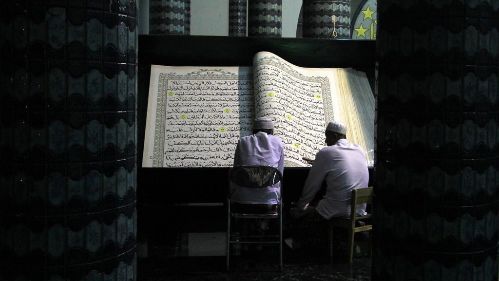 Detail Bacaan Surat Al Mulk Arab Latin Dan Artinya Nomer 28