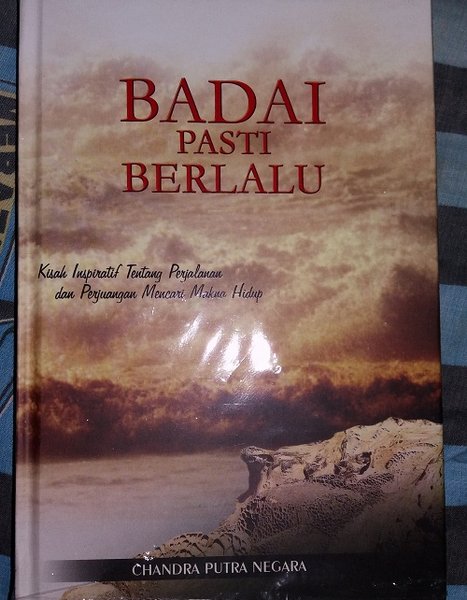 Detail Badai Pasti Berlalu Buku Nomer 8